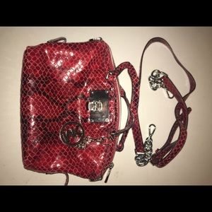 MICHAEL KORS MAKEUP BAG